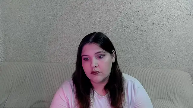 Snapshot of rachelwild chatting on 10.21.25 rachelwild online show from 10.21.25