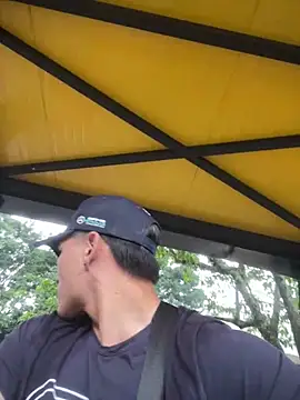 Snapshot of MaxxxSteil chatting on 03.04.25 MaxxxSteil online show from 03.04.25