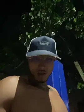 Snapshot of MaxxxSteil chatting on 03.08.25 MaxxxSteil online show from 03.08.25