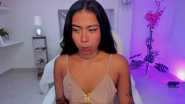 Snapshot of Ivyy_Moon_ chatting on 03.11.25 Ivyy Moon online show from 03.11.25