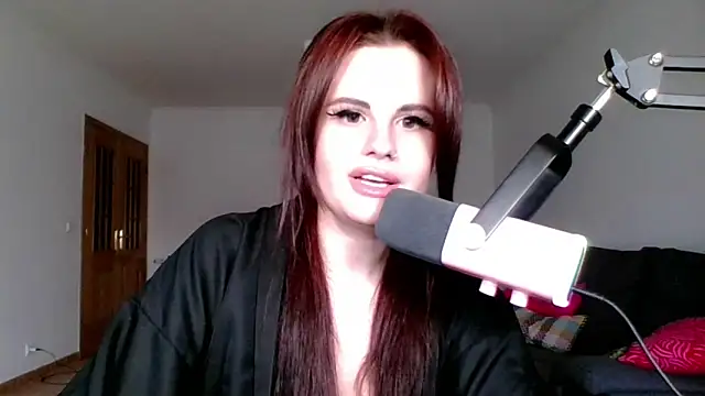 Snapshot of Della_Ideal chatting on 03.20.25 Della Ideal online show from 03.20.25