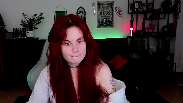 Snapshot of Della_Ideal chatting on 02.16.26 Della Ideal online show from 02.16.26