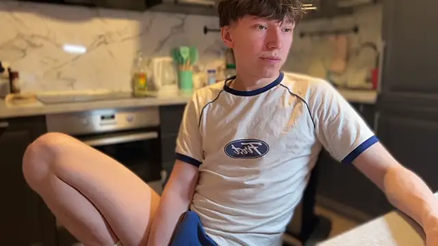 Snapshot of tommy_colson chatting on 11.03.25 tommy colson online show from 11.03.25