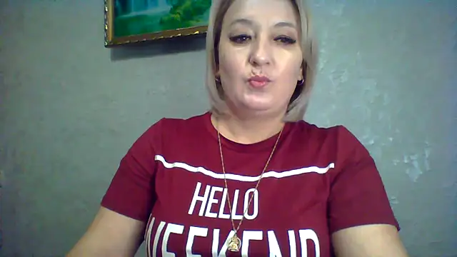 Snapshot of ArielXLoveresss chatting on 11.29.25 ArielXLoveresss online show from 11.29.25