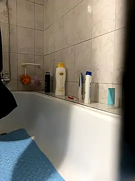 Snapshot of rogerdik76 chatting on 11.03.25 rogerdik76 online show from 11.03.25