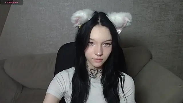 mefwhore online show from 02.28.25