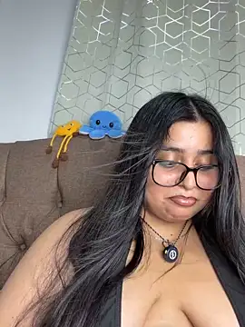 Snapshot of virginbrunette99 chatting on 06.21.26 virginbrunette99 online show from 06.21.26