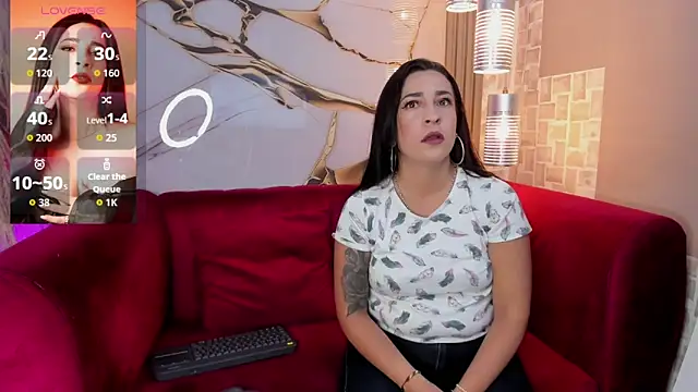 Bella williamss  online show from 10.20.25