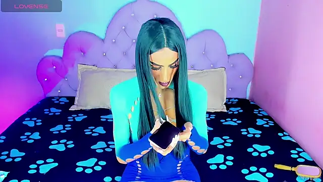 Snapshot of Julie_Lovelyx1 chatting on 06.16.26 Julie Lovelyx1 online show from 06.16.26