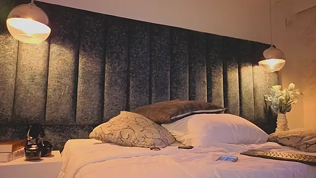 Ariannaa Suarez1 online show from 11.04.25