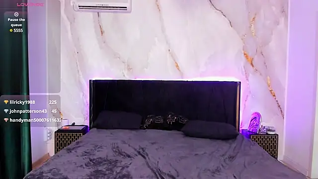 CutiePie69   online show from 03.18.25