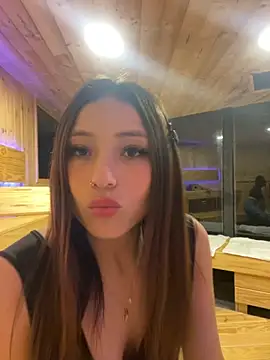 Snapshot of AnnikaRivers chatting on 10.13.25 AnnikaRivers online show from 10.13.25