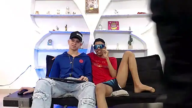 KING OFF BOYS online show from 12.01.25