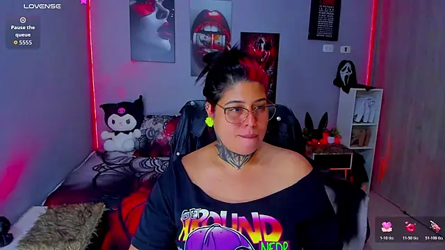 Veronika metal online show from 10.31.25