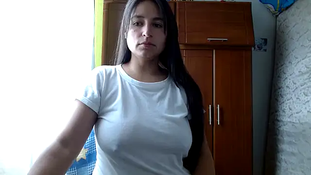 Snapshot of Escarcha-blue chatting on 04.30.26 Escarcha-blue online show from 04.30.26