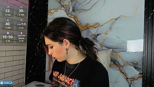 MaeveKuro online show from 11.08.25