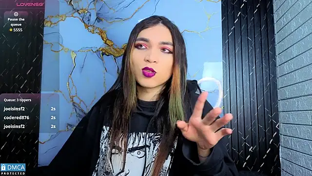 Snapshot of MaeveKuro chatting on 02.05.26 MaeveKuro online show from 02.05.26