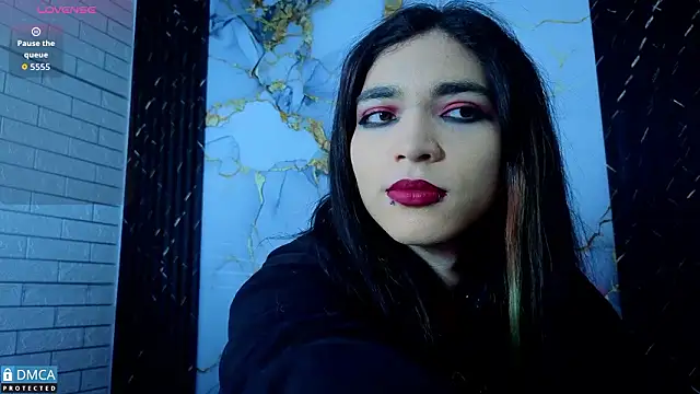 Snapshot of MaeveKuro chatting on 03.06.26 MaeveKuro online show from 03.06.26