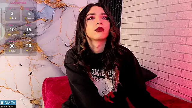 Snapshot of MaeveKuro chatting on 03.30.26 MaeveKuro online show from 03.30.26