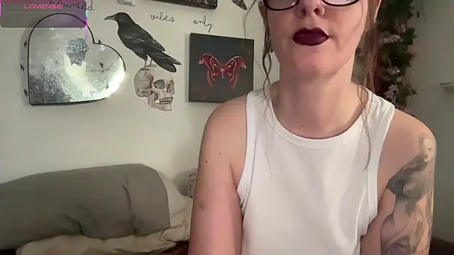 mothh1 online show from 03.19.26