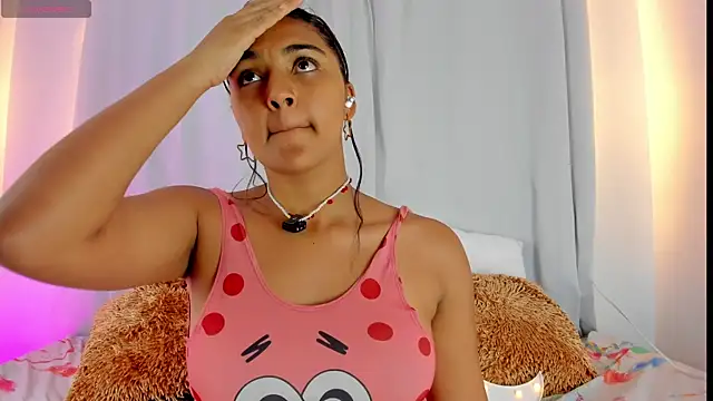 Snapshot of Melodymoore_ chatting on 07.24.26 Melodymoore online show from 07.24.26