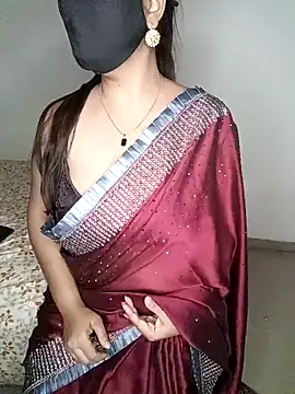 Snapshot of neha_rohan12 chatting on 03.15.25 neha rohan12 online show from 03.15.25