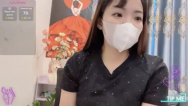 Snapshot of shishi_101 chatting on 11.03.25 shishi 101 online show from 11.03.25