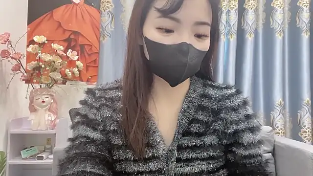 Snapshot of shishi_101 chatting on 11.20.25 shishi 101 online show from 11.20.25