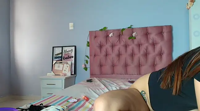 Snapshot of yousweet-Scarett chatting on 03.01.25 yousweet-Scarett online show from 03.01.25