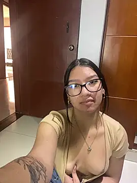 Snapshot of yousweet-Scarett chatting on 03.19.25 yousweet-Scarett online show from 03.19.25