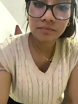 Snapshot of yousweet-Scarett chatting on 09.24.25 yousweet-Scarett online show from 09.24.25