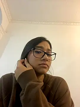 Snapshot of yousweet-Scarett chatting on 10.05.25 yousweet-Scarett online show from 10.05.25