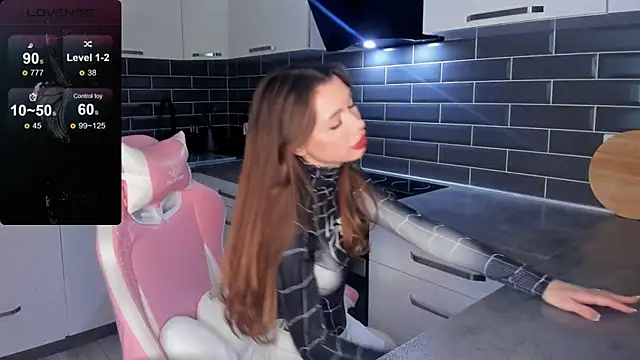 EmmaVictori1 online show from 04.10.26