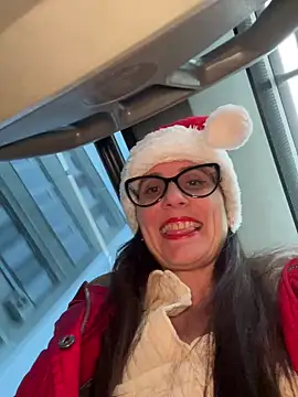 NataKitten online show from 12.20.25