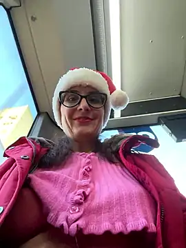 NataKitten online show from 12.23.25