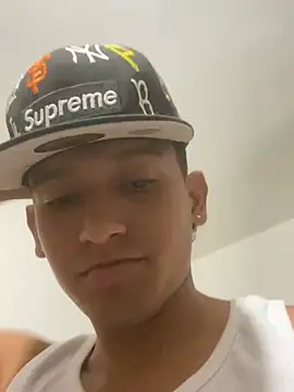 Babyalienqm online show from 04.05.26