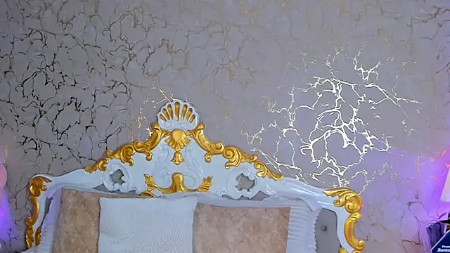 ScarlettWallace online show from 03.14.25