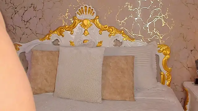 ScarlettWallace online show from 03.21.25