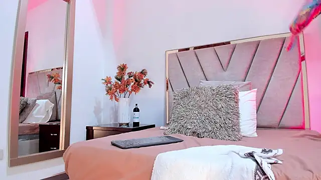 SeleneLujan online show from 03.12.25