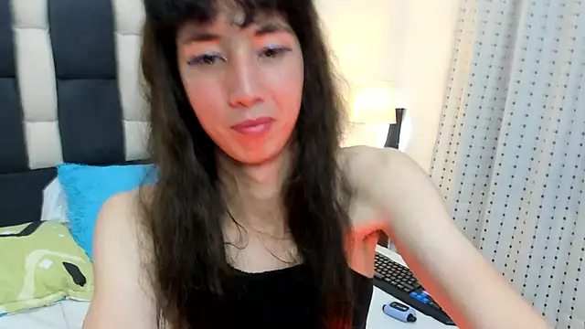 loverisu-coral online show from 03.09.25