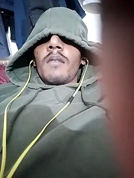 Snapshot of BlackDog__69 chatting on 02.26.25 BlackDog 69 online show from 02.26.25