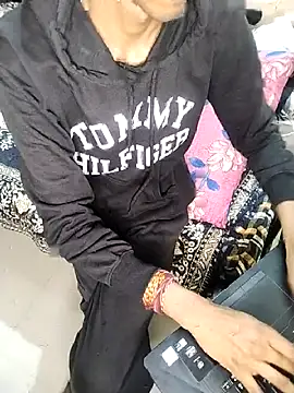 Snapshot of BlackDog__69 chatting on 03.18.25 BlackDog 69 online show from 03.18.25