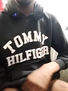 Snapshot of BlackDog__69 chatting on 10.25.25 BlackDog 69 online show from 10.25.25