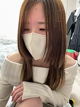 Snapshot of daiyo_kai_Gutara chatting on 02.04.26 daiyo kai Gutara online show from 02.04.26