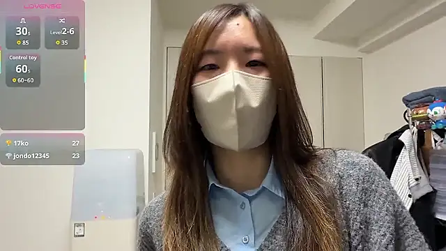 Snapshot of daiyo_kai_Gutara chatting on 02.11.26 daiyo kai Gutara online show from 02.11.26