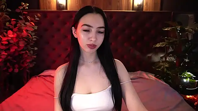 Snapshot of WildKittenX_ chatting on 02.10.26 WildKittenX online show from 02.10.26