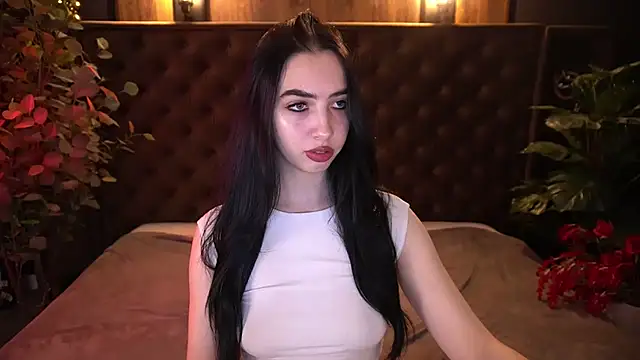 Snapshot of WildKittenX_ chatting on 04.05.26 WildKittenX online show from 04.05.26