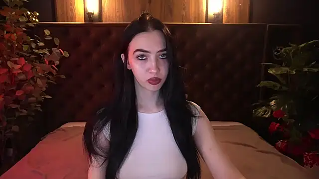 Snapshot of WildKittenX_ chatting on 04.11.26 WildKittenX online show from 04.11.26