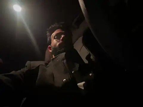 YJeromZCoxk online show from 03.12.25