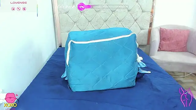 Snapshot of LunaaSweett chatting on 04.28.26 LunaaSweett online show from 04.28.26